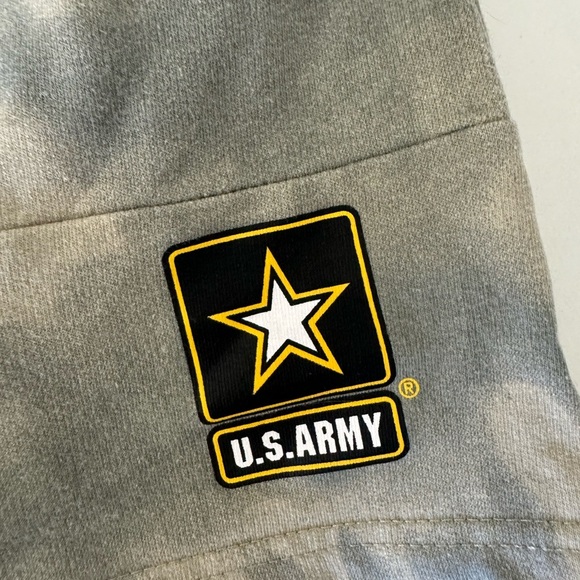 NWOT US Army Athletic Shorts - Picture 2 of 4